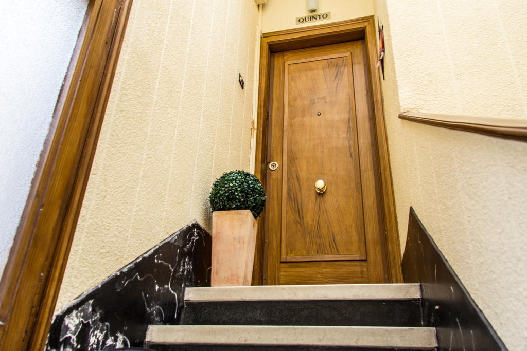 A Home In Барселона Экстерьер фото